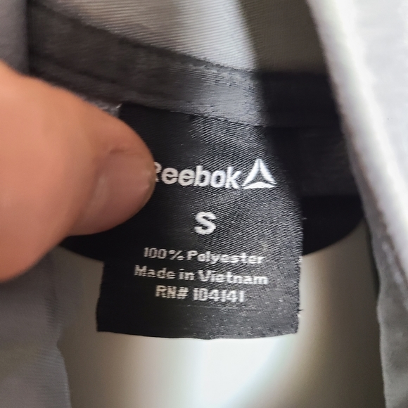 Reebok men’s 3/4 zip pullover - Picture 3 of 5